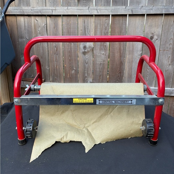 Central Machinery Red Masking Paper Dispenser - Picture 1 of 2